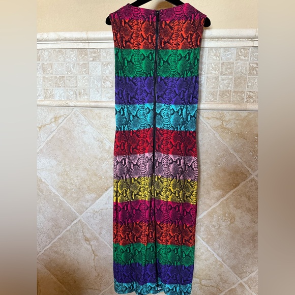 Alice + Olivia Delora Rainbow Snake Print Midi Dress - Picture 4 of 6